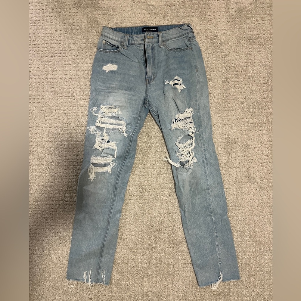 Light Wash Ripped Jeans